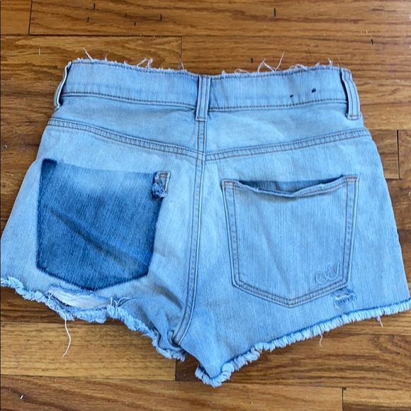 Express High Waisted Denim Shorts Distressed Size 0 - Picture 2 of 2